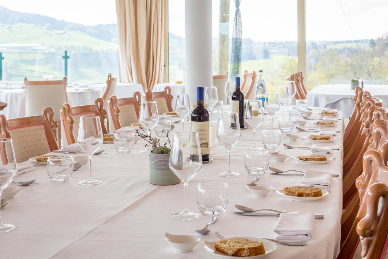 Hotel-Restaurant La Terrasse, Golf De La Gruyere Pont-la-Ville Extérieur photo